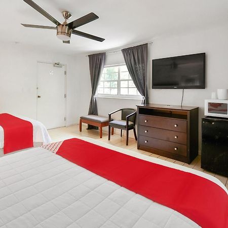 Oyo Hotel Coral Gables - Miami Airport Exterior foto